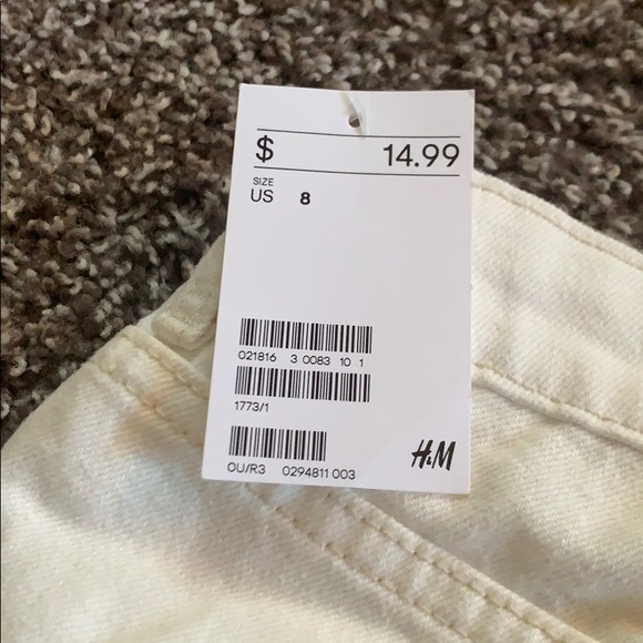 High Waisted White Jean Shorts - Ripped - Picture 5 of 9